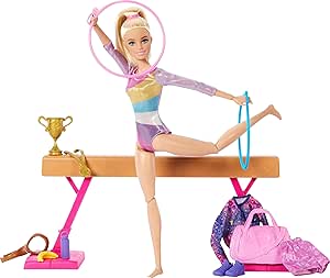 barbie-profissoes-conjunto-de-brinquedo-com-1-boneca-ginasta-de-cabelo-loiro-com-recurso-de-salto-com-giro-trave-de-equilibrio-e-de-10-acessorios-para-criancas-a-partir-de-3-anos - Imagem