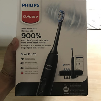 Colgate Escova De Dente Elétrica Philips Sonicpro 70 Recarregável Bivolt Tem 3 Refis E Um Estojo Para Viagem Colgate Escova De Dente Elétrica Philips Sonicpro 70 Recarregável Bivolt Tem 3 Refis E Um Estojo Para Viagem