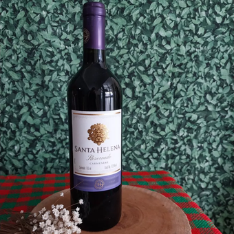 Vinho Santa Helena Reservado Carmenere 750Ml Vinho Santa Helena Reservado Carmenere 750Ml