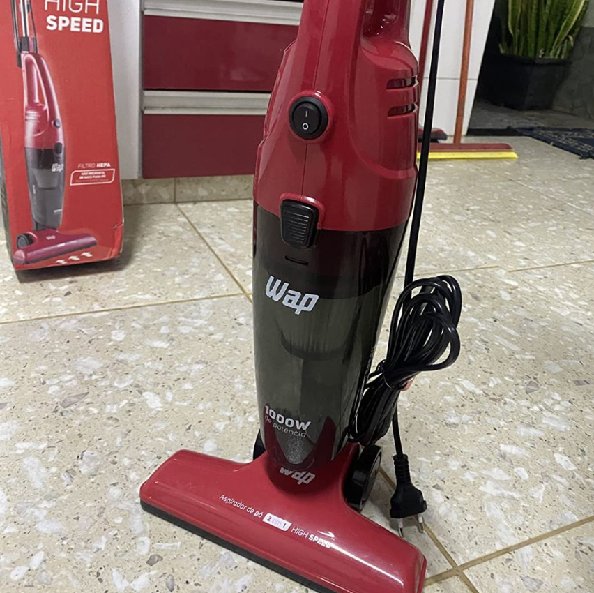 Aspirador de Pó Vertical e Portátil de Mão 2 em 1 WAP HIGH SPEED 1000W 1,2 litros Filtro HEPA Aspirador de Pó Vertical e Portátil de Mão 2 em 1 WAP HIGH SPEED 1000W 1,2 litros Filtro HEPA
