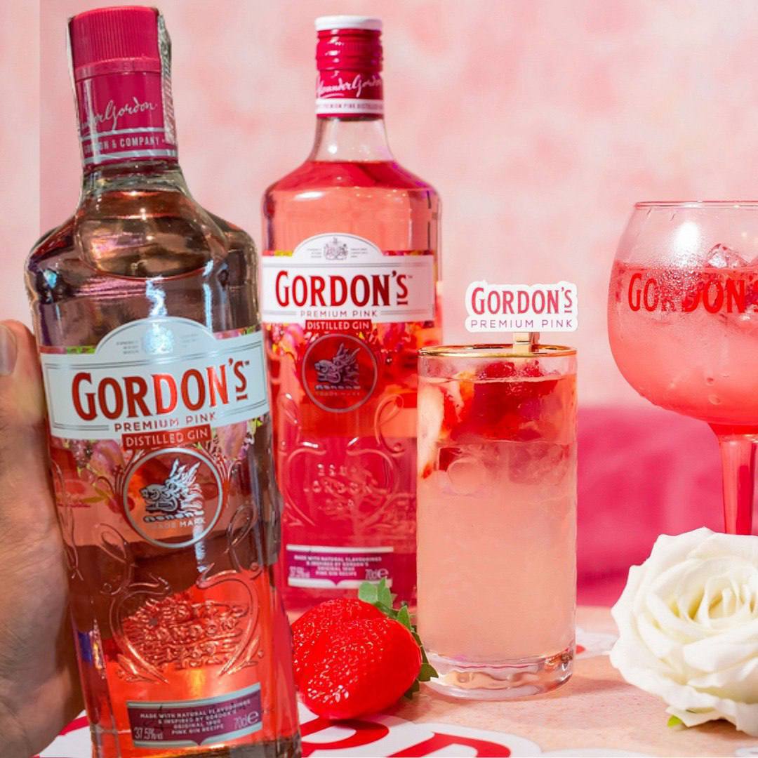 Gin Gordons Pink Rose Clássico e Seco 700ml Gin Gordons Pink Rose Clássico e Seco 700ml