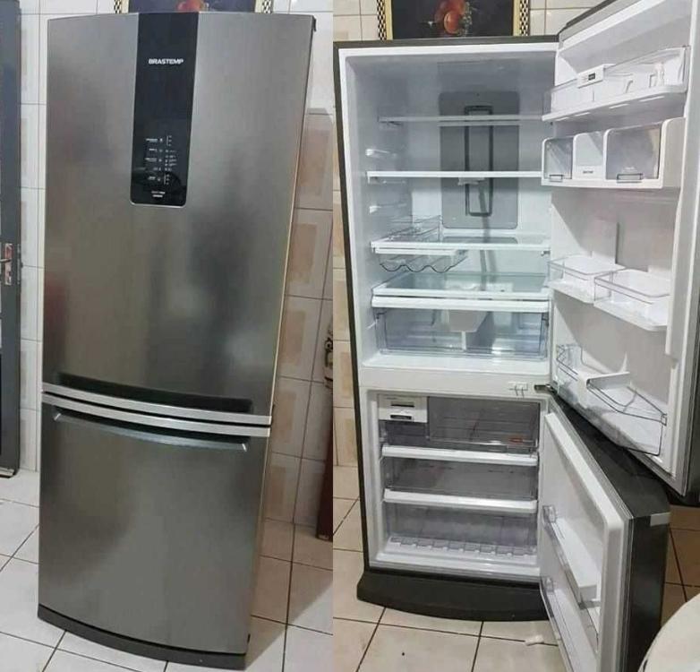 (AME R$ 2.960) Geladeira Brastemp BRE57 Frost Free 443 Litros Inox - 110v (AME R$ 2.960) Geladeira Brastemp BRE57 Frost Free 443 Litros Inox - 110v