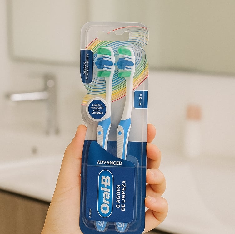 Oral-B Advanced Escova de Dente Macia 5 Ações De Limpeza 2 Unidades Oral-B Advanced Escova de Dente Macia 5 Ações De Limpeza 2 Unidades