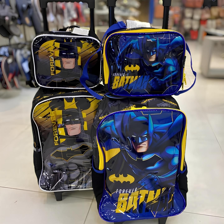 Kit Mochila + Lancheira Luxcel Batman 16 Kit Mochila + Lancheira Luxcel Batman 16