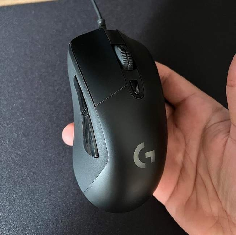 Mouse Gamer Logitech G403 Hero Com Rgb Lightsync, 6 Botões Programáveis, Ajuste De Peso E Sensor Hero 25k Mouse Gamer Logitech G403 Hero Com Rgb Lightsync, 6 Botões Programáveis, Ajuste De Peso E Sensor Hero 25k