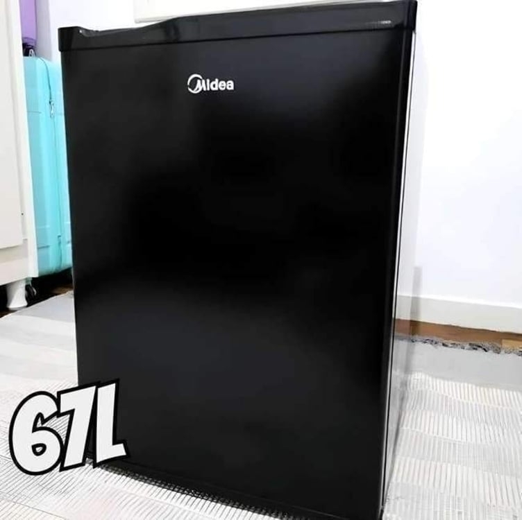 Frigobar 67l Preto Midea - 220v Frigobar 67l Preto Midea - 220v