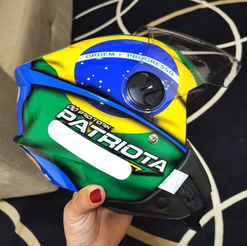 Capacete New Liberty Three Patriota 58 Azul/verde Capacete New Liberty Three Patriota 58 Azul/verde