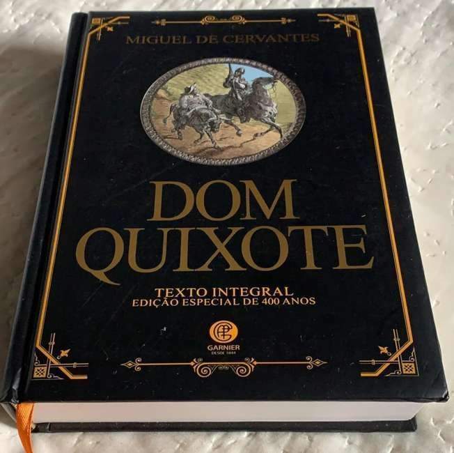 Dom Quixote - Edição de Luxo Almofadada: Acompanha marcador de páginas Capa dura – 25 setembro 2023 Dom Quixote - Edição de Luxo Almofadada: Acompanha marcador de páginas Capa dura – 25 setembro 2023