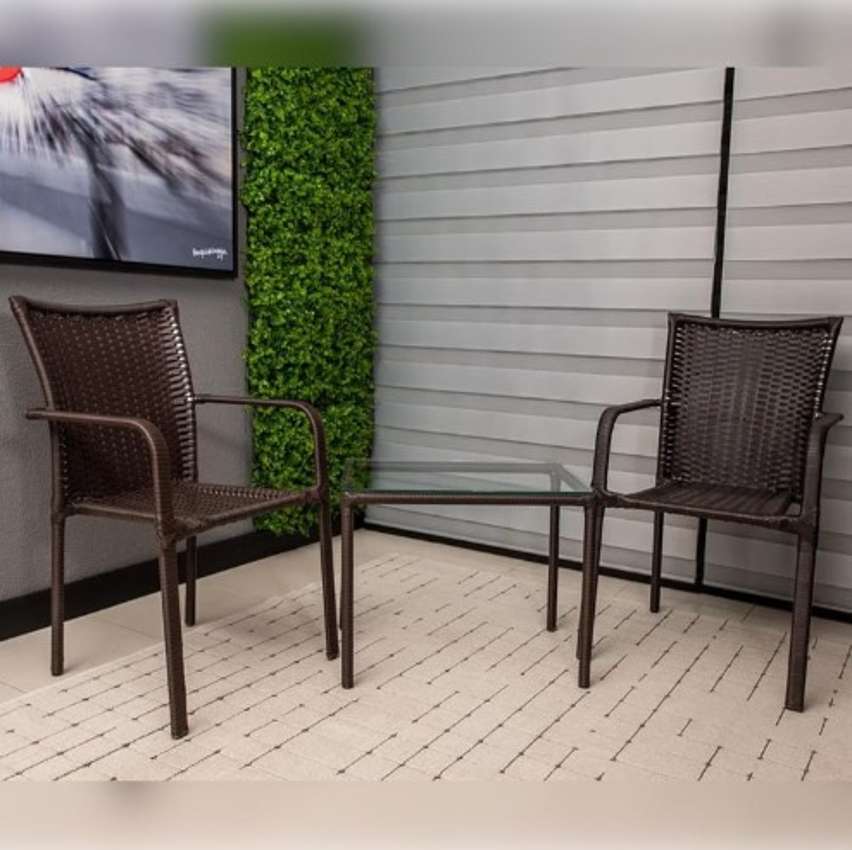 Conjunto de Mesa de Centro com 2 Cadeiras IOS Duna - Marrom Conjunto de Mesa de Centro com 2 Cadeiras IOS Duna - Marrom
