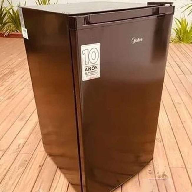 Frigobar Black Edition Preto 67 Litros Midea Frigobar Black Edition Preto 67 Litros Midea