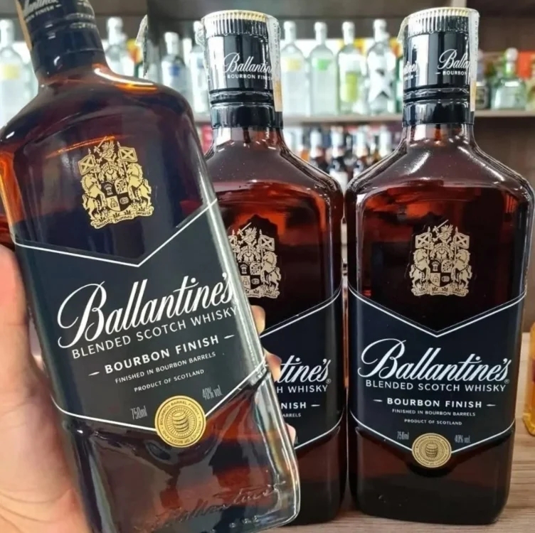 Ballantine's Whisky American Barrel Blended Escocês - 750 Ml Ballantine's Whisky American Barrel Blended Escocês - 750 Ml