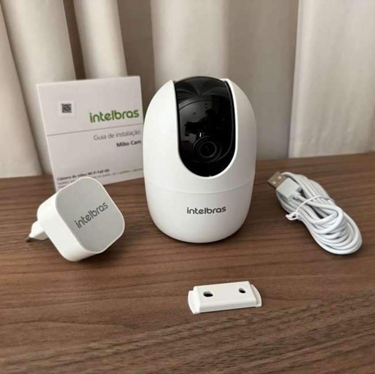 Câmera Inteligente 360° Compatível com Alexa Wi-Fi Full HD IM4 C Branco Intelbras Câmera Inteligente 360° Compatível com Alexa Wi-Fi Full HD IM4 C Branco Intelbras