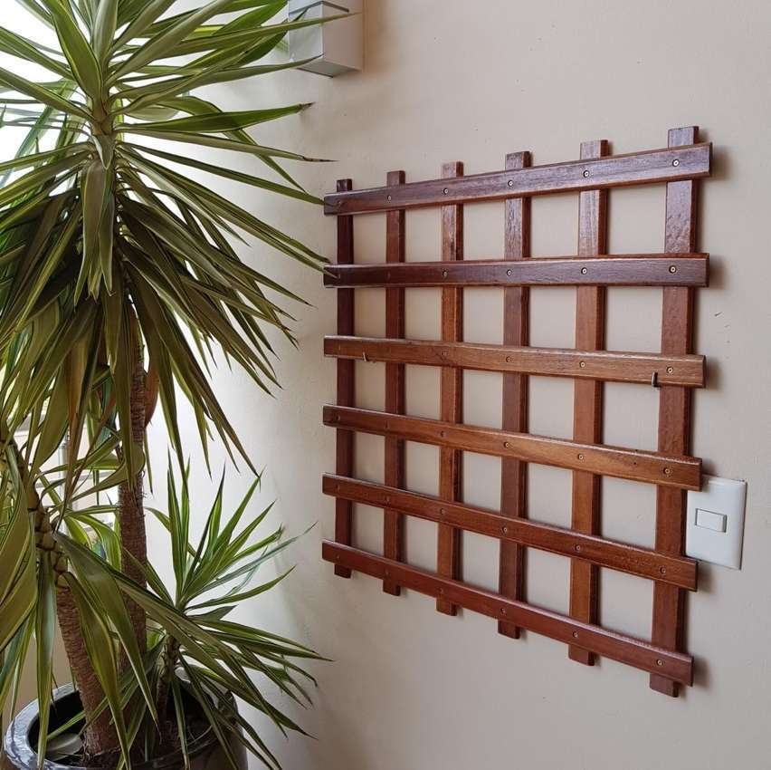 Painel Articulado de Madeira Alpe para Jardim Vertical 100x100 cm Painel Articulado de Madeira Alpe para Jardim Vertical 100x100 cm