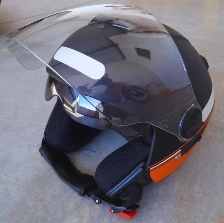 Pro Tork Capacete New Atomic Skull RideRosa Hd Fosco 60 Preto/Laranja Pro Tork Capacete New Atomic Skull RideRosa Hd Fosco 60 Preto/Laranja