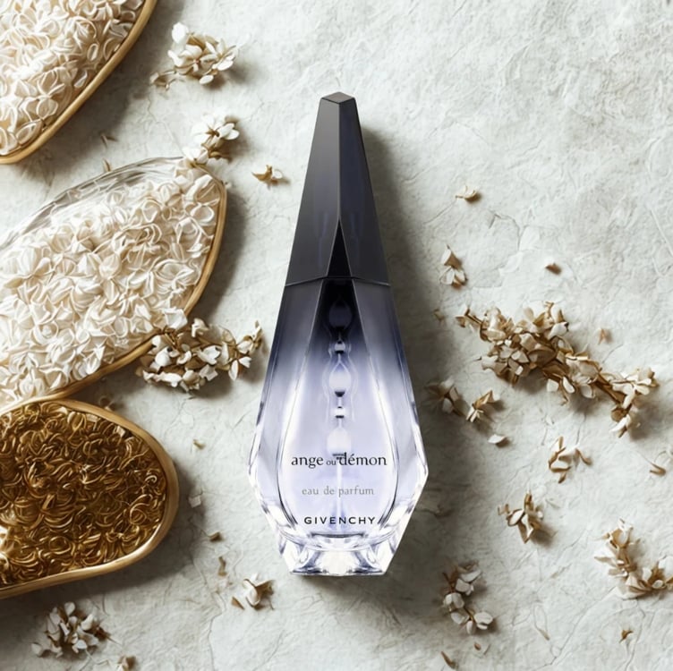 Perfume Feminino Givenchy Ange ou Démon EDP 100 mL Perfume Feminino Givenchy Ange ou Démon EDP 100 mL
