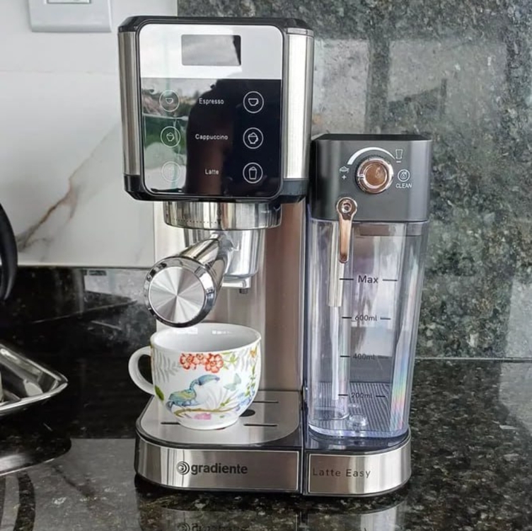 Cafeteira Espresso Latte Easy Inox Touch 110v Gradiente Cafeteira Espresso Latte Easy Inox Touch 110v Gradiente