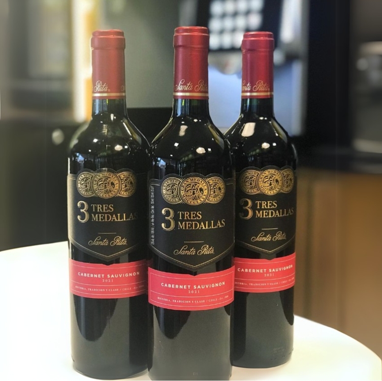 Vinho 3 Medallas Cabernet Sauvignon 750ml Vinho 3 Medallas Cabernet Sauvignon 750ml