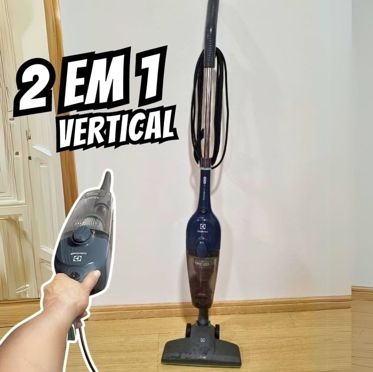 Aspirador de Pó Vertical 2 em 1 Electrolux Denim Blue STK14 1300W - Azul - 110V Aspirador de Pó Vertical 2 em 1 Electrolux Denim Blue STK14 1300W - Azul - 110V