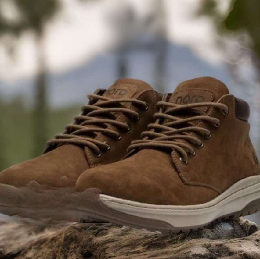 Bota de Couro Nord Trianon - Masculina Bota de Couro Nord Trianon - Masculina
