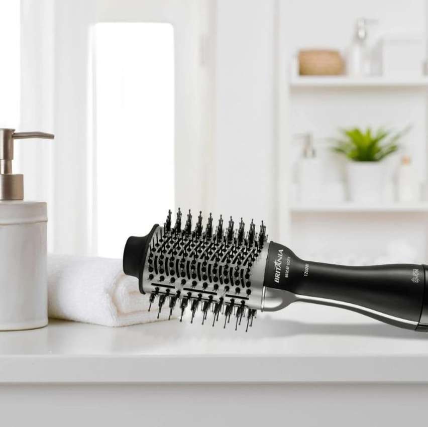 Escova Secadora Britânia BES08P Soft 1200w Escova Secadora Britânia BES08P Soft 1200w