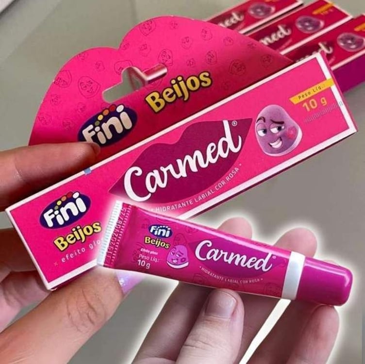 Hidratante Labial Carmed Fini Beijos Com Cor 10g Hidratante Labial Carmed Fini Beijos Com Cor 10g