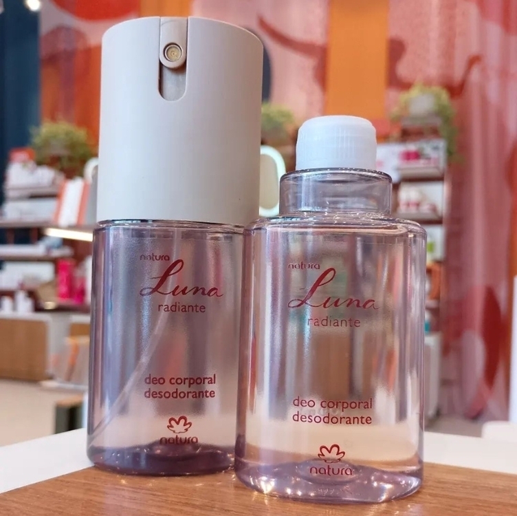 Kit Desodorante Corporal Luna Radiante Feminino com Refil Kit Desodorante Corporal Luna Radiante Feminino com Refil
