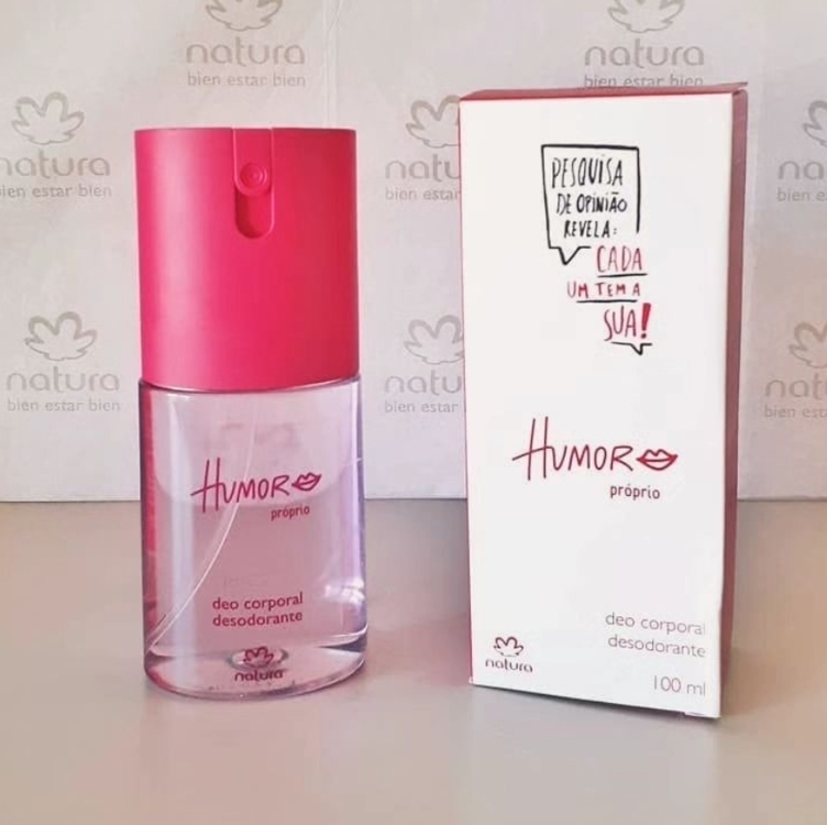Desodorante Corporal Humor Próprio Feminino Desodorante Corporal Humor Próprio Feminino