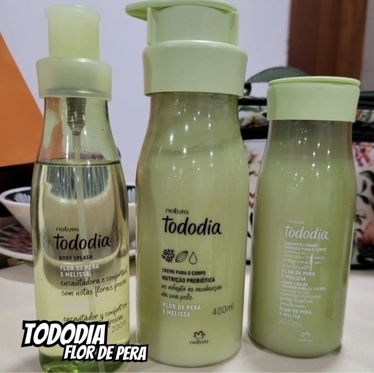 Presente Natura Tododia Flor de Pera e Melissa Presente Natura Tododia Flor de Pera e Melissa
