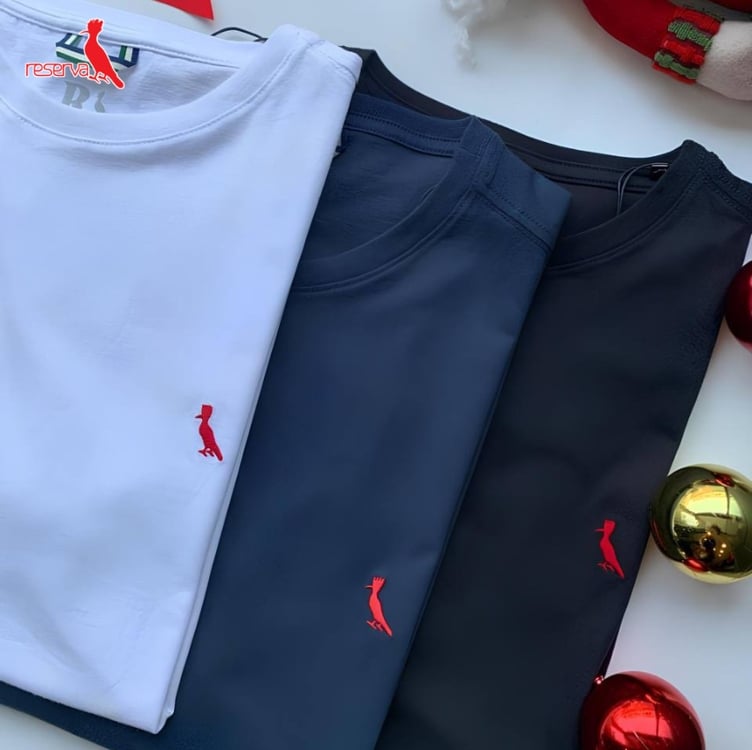 Camiseta Masculina Básica Reserva Pica-pau Camiseta Masculina Básica Reserva Pica-pau