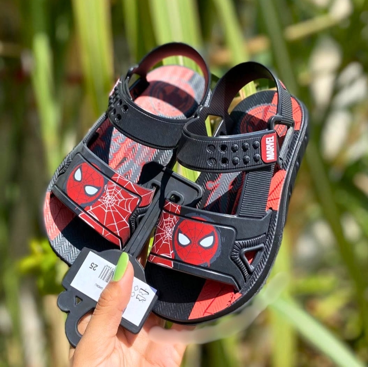 Sandália Infantil Grendene Kids Marvel Web Menino - Preto+Vermelho Sandália Infantil Grendene Kids Marvel Web Menino - Preto+Vermelho