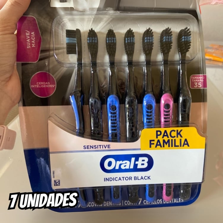 Oral-B Escova de Dente Indicador Black Charcoal 7 Unidades Oral-B Escova de Dente Indicador Black Charcoal 7 Unidades