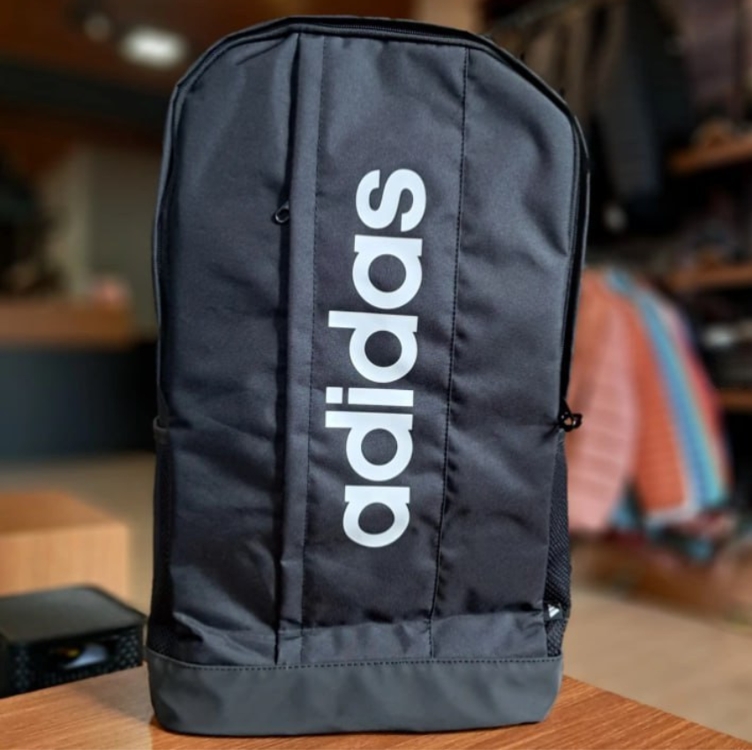 Mochila Adidas Linear Backpack 18.5L Mochila Adidas Linear Backpack 18.5L