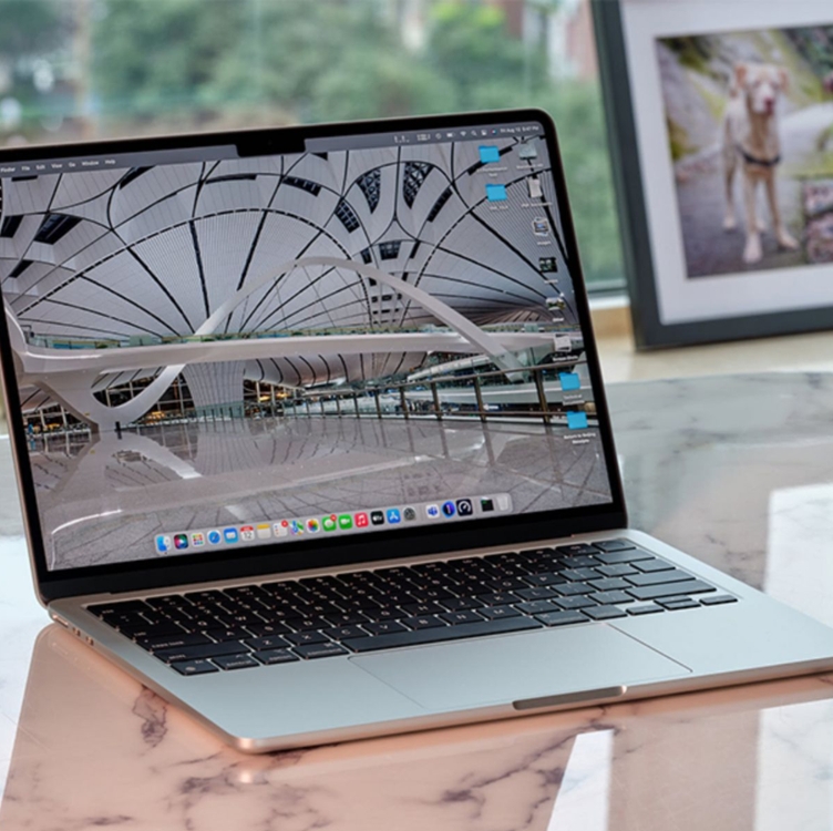 2022 Apple MacBook Air laptop with M2 chip: 13.6-inch Liquid Retina display, 16GB RAM, 256 GB SSD storage, backlit keyboard, 1080p FaceTime HD camera. Works with iPhone and iPad; Luz das estrelas 2022 Apple MacBook Air laptop with M2 chip: 13.6-inch Liquid Retina display, 16GB RAM, 256 GB SSD storage, backlit keyboard, 1080p FaceTime HD camera. Works with iPhone and iPad; Luz das estrelas