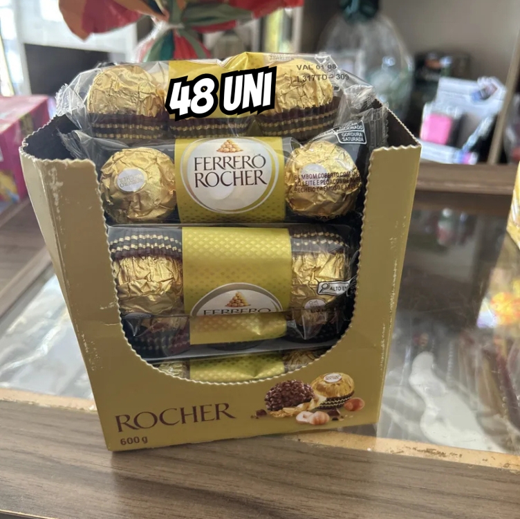 Bombom Ferrero Rocher 3 unidades display 16x3 = 48 bombons Bombom Ferrero Rocher 3 unidades display 16x3 = 48 bombons