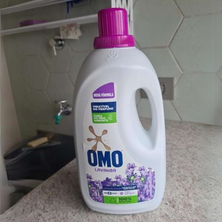 Sabão Líquido Omo Lavagem Perfeita Lavanda 3L Sabão Líquido Omo Lavagem Perfeita Lavanda 3L