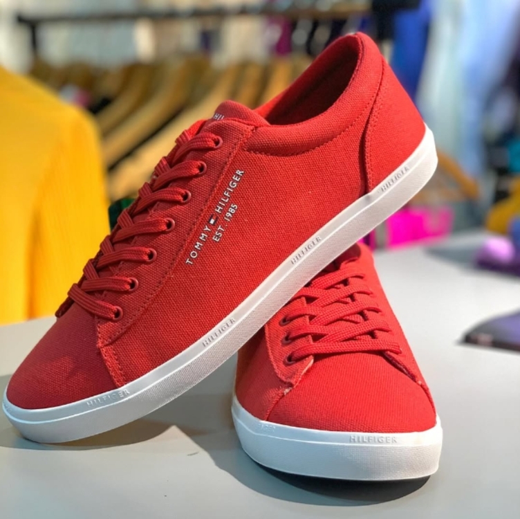 Tênis Tommy Hilfiger Logo Vermelho Tênis Tommy Hilfiger Logo Vermelho