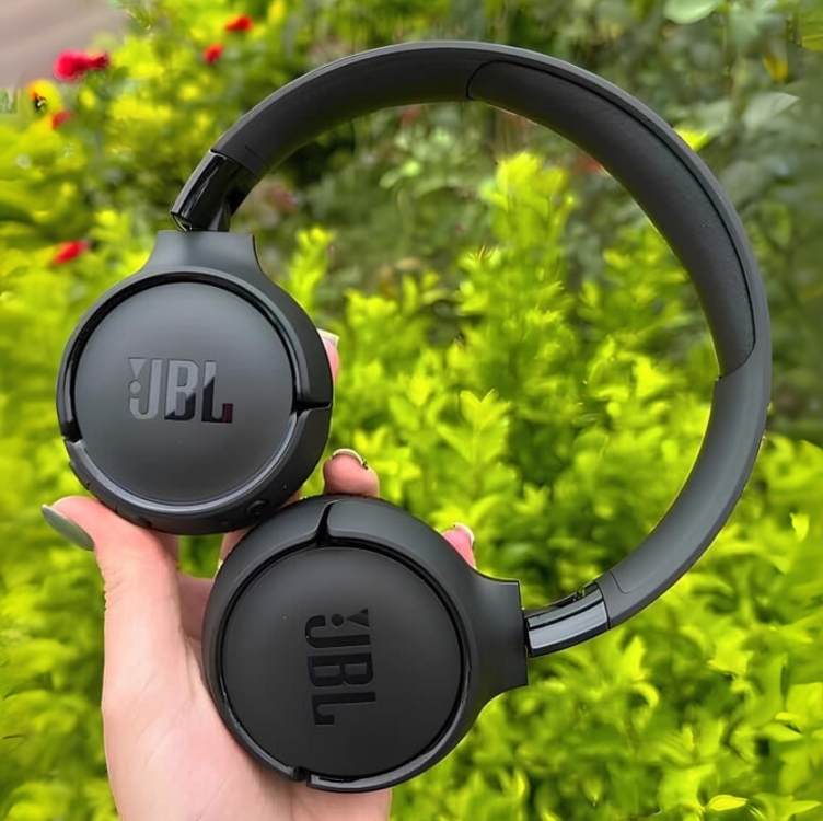 Fone De Ouvido Sem Fio Jbl Tune 520bt Dobrável Preto Fone De Ouvido Sem Fio Jbl Tune 520bt Dobrável Preto