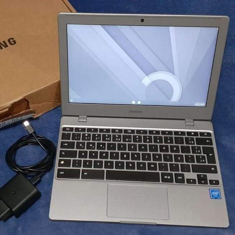 Samsung Chromebook Intel® Dual-core, Google Chrome os, 4gb, 32gb, 11.6'' Hd Led, 1.18kg Samsung Chromebook Intel® Dual-core, Google Chrome os, 4gb, 32gb, 11.6'' Hd Led, 1.18kg