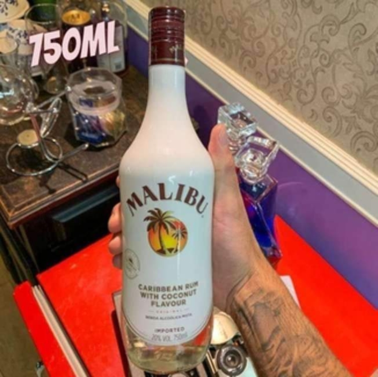 Rum Malibu Sabor Coco - 750 Ml Rum Malibu Sabor Coco - 750 Ml