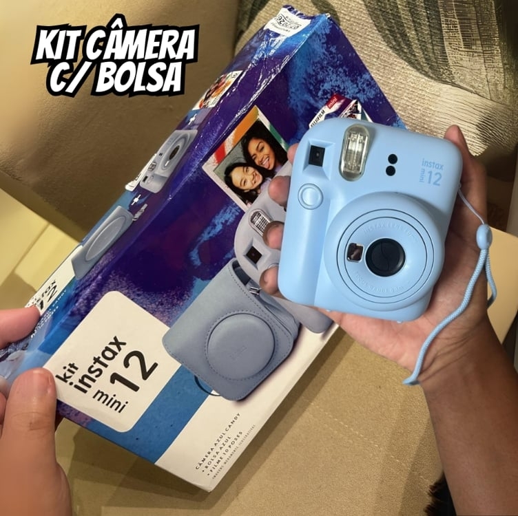 Kit Câmera Instax Mini 12 com pack 10 fotos Spray Art e Bolsa Rosa Gloss Kit Câmera Instax Mini 12 com pack 10 fotos Spray Art e Bolsa Rosa Gloss