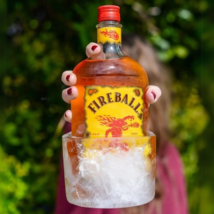 Licor Importado Fireball 750Ml Licor Importado Fireball 750Ml