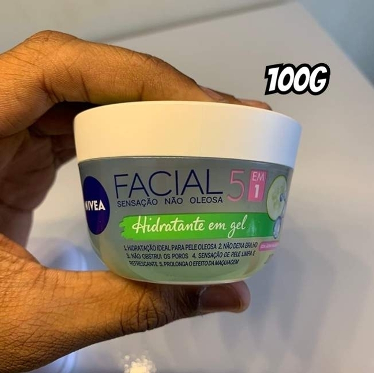 NIVEA Hidratante Facial em Gel 100g - Sua fórmula especial deixa a pele sequinha e bem cuidada por 24h, não obstrui os poros e controla a oleosidade, com ácido hialurônico e pepino NIVEA Hidratante Facial em Gel 100g - Sua fórmula especial deixa a pele sequinha e bem cuidada por 24h, não obstrui os poros e controla a oleosidade, com ácido hialurônico e pepino