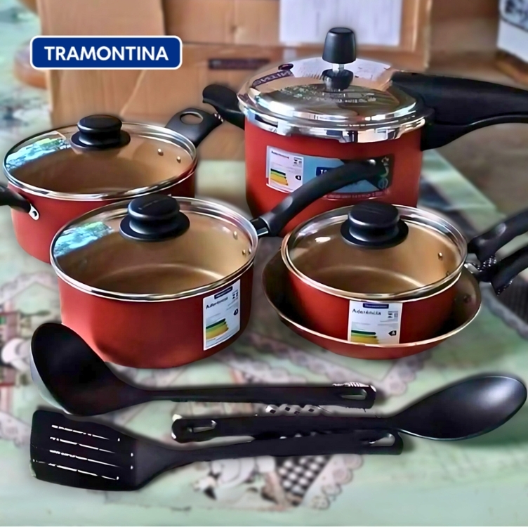 Jogo de Panelas Tramontina Antiaderente - de Alumínio Vermelho 8 Peças Turim 20298/719 Jogo de Panelas Tramontina Antiaderente - de Alumínio Vermelho 8 Peças Turim 20298/719