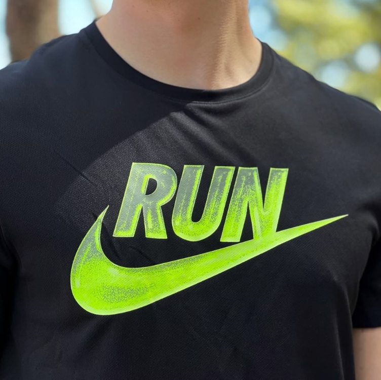 Camiseta Nike Run Energy - Masculina Camiseta Nike Run Energy - Masculina