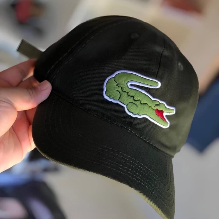 Boné Lacoste Gabardine Big Croco Preto Boné Lacoste Gabardine Big Croco Preto
