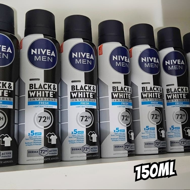 NIVEA MEN Desodorante Masculino Antitranspirante Aerossol Black & White INVISIBLE Fresh 150ml - Proteção prolongada contra odor, suor e manchas + antibacteriano NIVEA MEN Desodorante Masculino Antitranspirante Aerossol Black & White INVISIBLE Fresh 150ml - Proteção prolongada contra odor, suor e manchas + antibacteriano