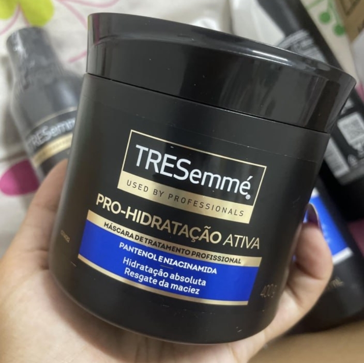 TRESemmé Pro-Hidratação Ativa Máscara de Tratamento 400 G TRESemmé Pro-Hidratação Ativa Máscara de Tratamento 400 G