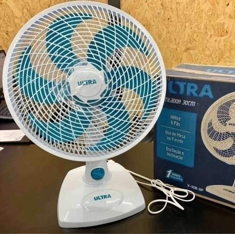 Ventilador de Mesa Ultra V-UT-30-01 30cm 6 Pás 3 Velocidades Branco e Azul Ventilador de Mesa Ultra V-UT-30-01 30cm 6 Pás 3 Velocidades Branco e Azul