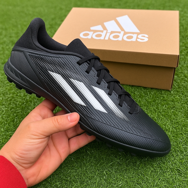 Chuteira Society Adidas F50 Club Unissex - Preto+Dourado Chuteira Society Adidas F50 Club Unissex - Preto+Dourado