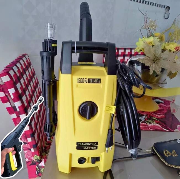 Lavadora De Alta Pressão Master Jato Regulável 1500psi Com 1200w Amarelo E Preto Tramontina 127v Lavadora De Alta Pressão Master Jato Regulável 1500psi Com 1200w Amarelo E Preto Tramontina 127v